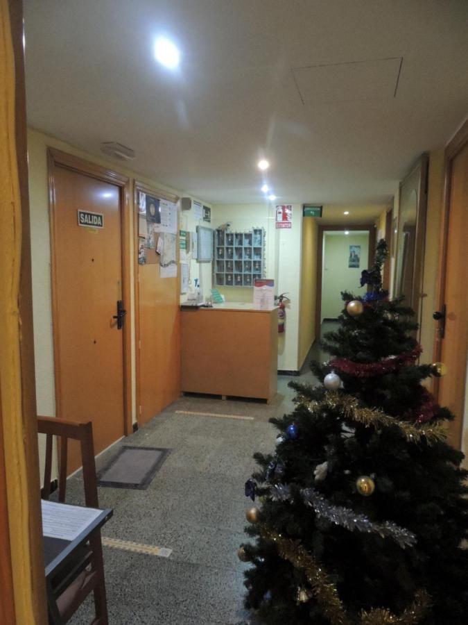 Hostal Cumbre Сарагоса Екстериор снимка