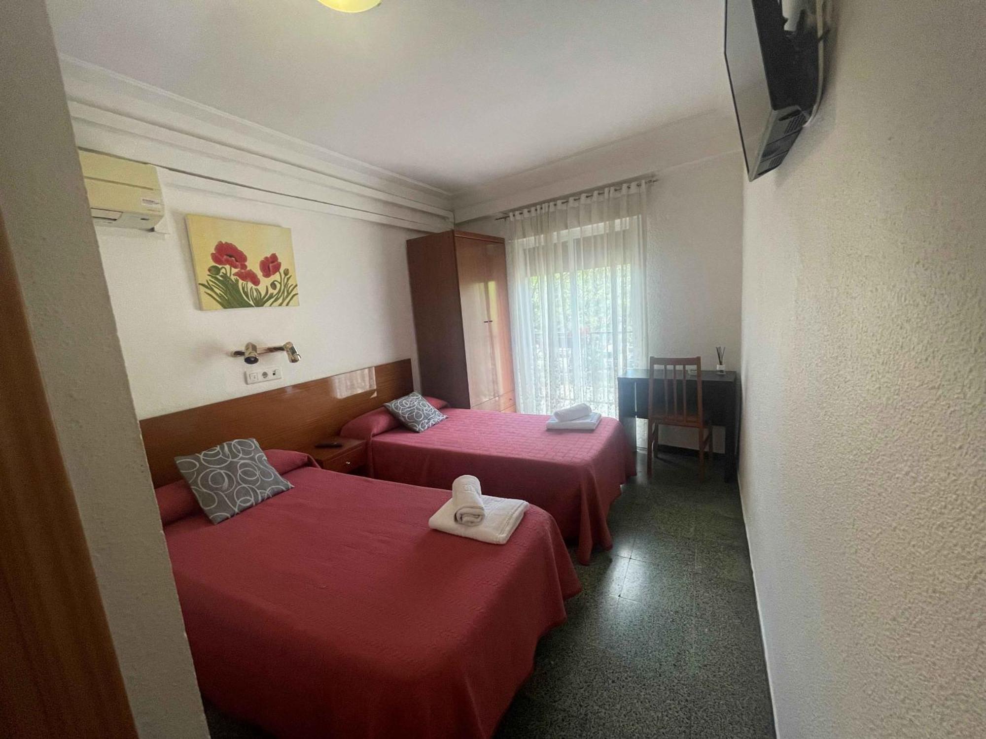 Hostal Cumbre Сарагоса Екстериор снимка