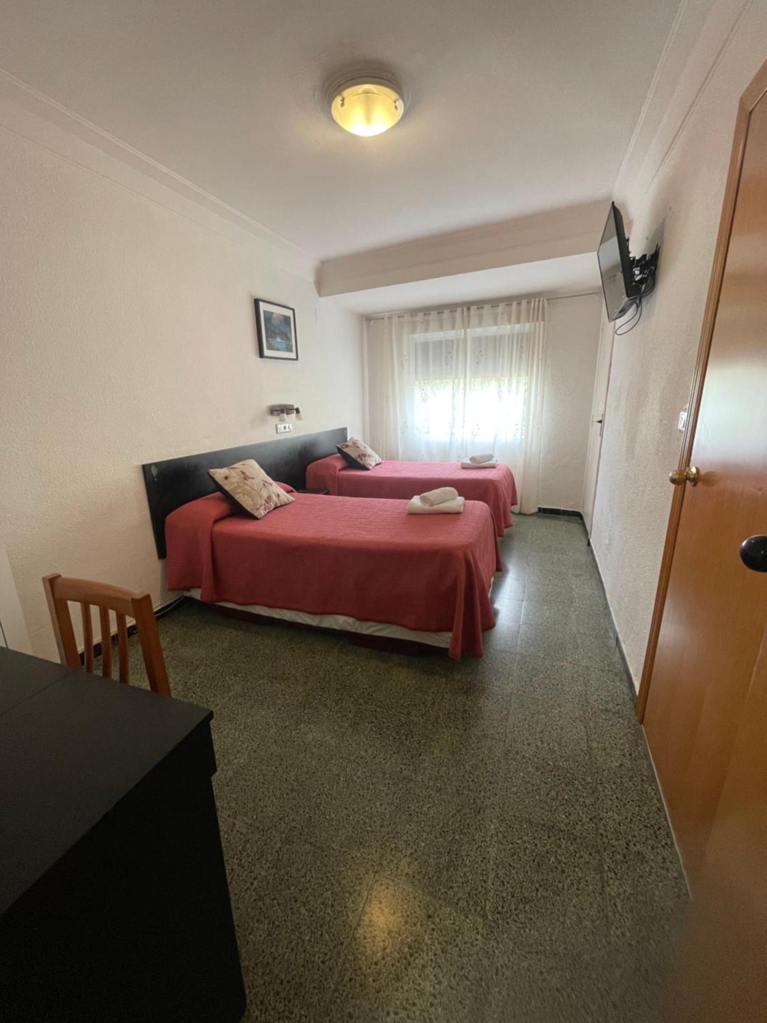 Hostal Cumbre Сарагоса Екстериор снимка