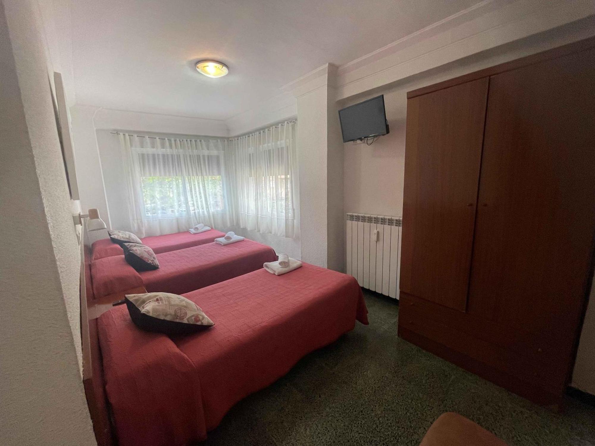 Hostal Cumbre Сарагоса Екстериор снимка