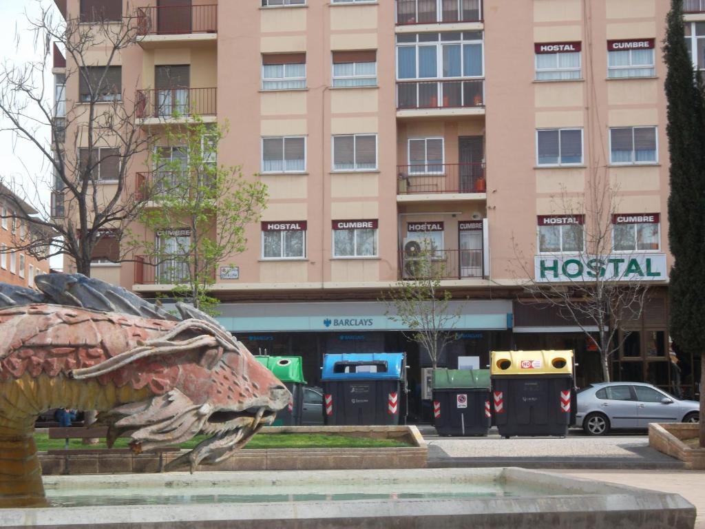 Hostal Cumbre Сарагоса Екстериор снимка